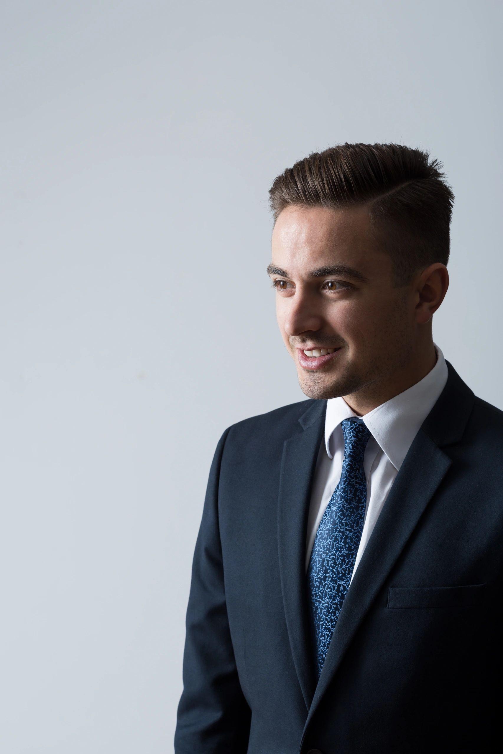 Professional candidate ready to log in and explore HR opportunities